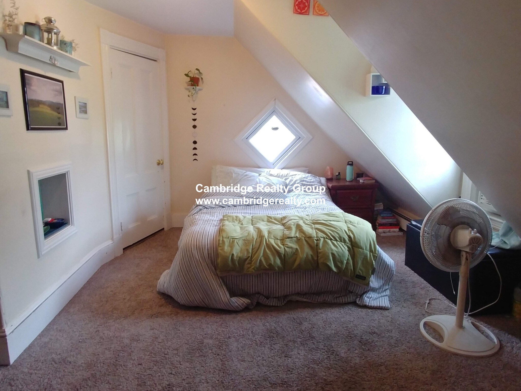 Building Photo - 1539 Cambridge St