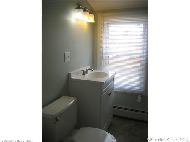 Building Photo - 44 Avery Ln
