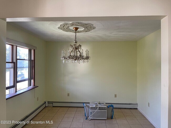 Building Photo - 1524 Bulwer St