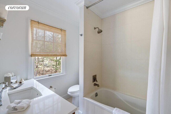 Building Photo - 141 Big Fresh Pond Rd