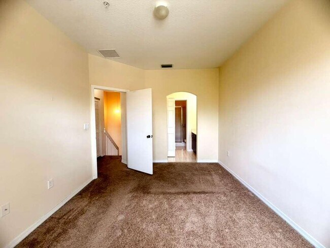 Building Photo - 14363 SW 11th St