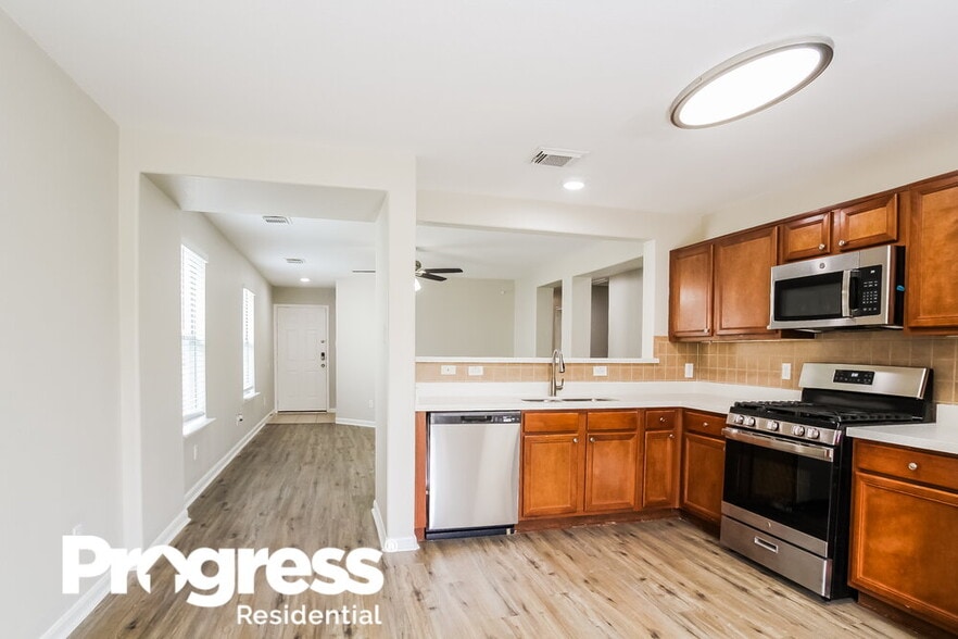 Building Photo - 22831 Twisting Pine Dr
