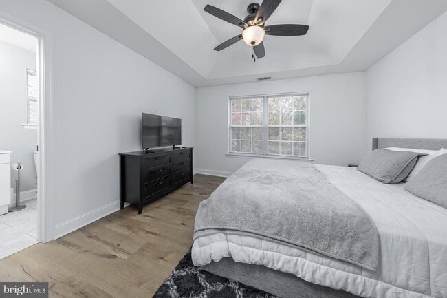 Building Photo - 56 Crestmont Dr