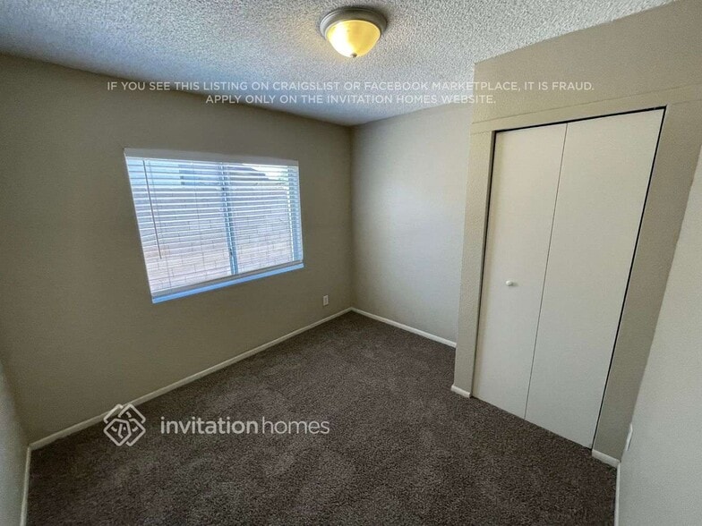 Building Photo - 6108 N 71st Dr
