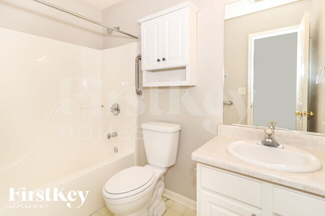 Building Photo - 1099 Harbins Pass Dr