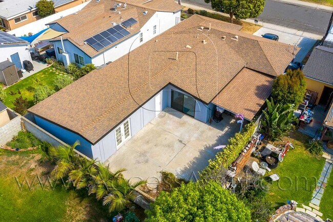 Building Photo - Spacious 3-Bedroom Torrance Home with Private Yard & Modern Interior