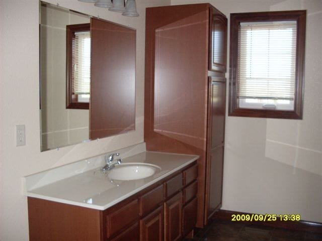 Building Photo - 3 BEDROOM | 2 BATH | TOWNHOME | RAPID VALLEY