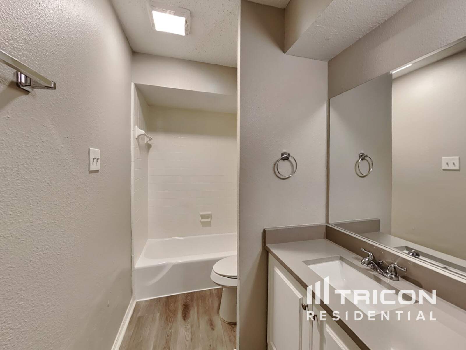 Building Photo - 611 Madison Ct