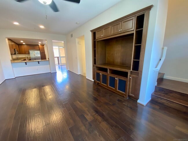 Building Photo - 17009 Avenida Visalia