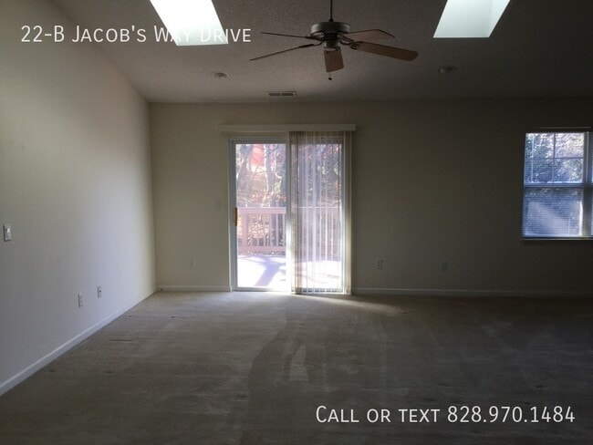 Building Photo - 22 Jacobs Way Dr