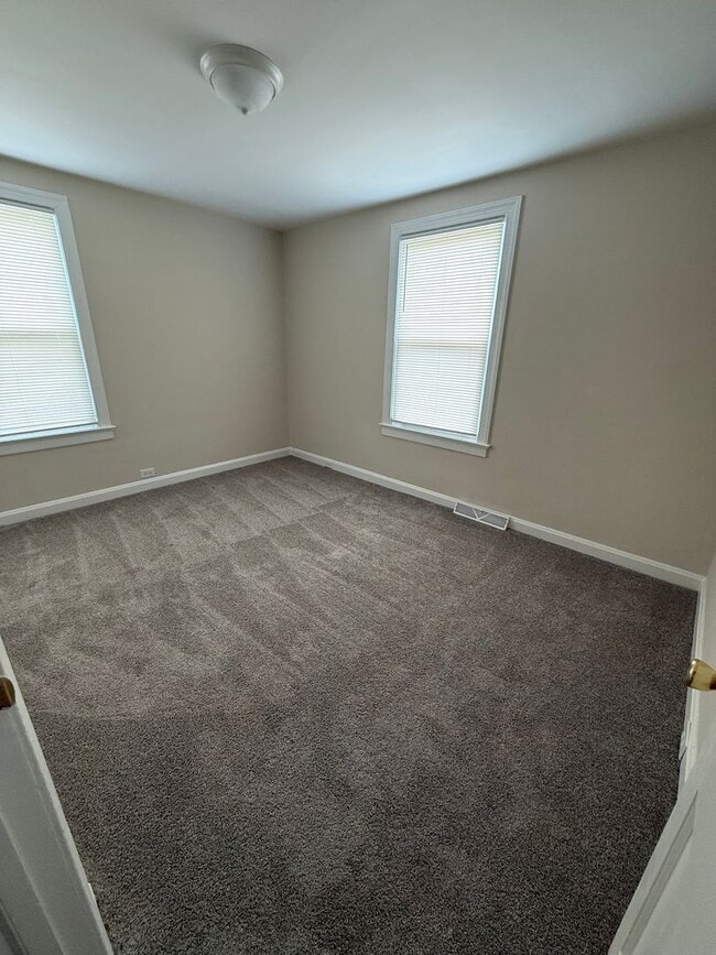Building Photo - Quaint Two Bedroom House In Creedmoor, NC