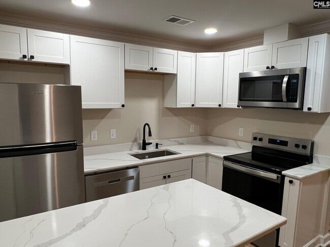 Building Photo - 4608 Sheraton Rd