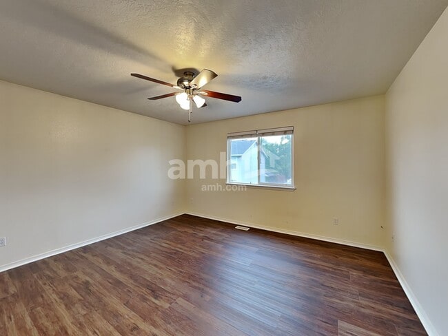 Building Photo - 3342 W Wave Dr