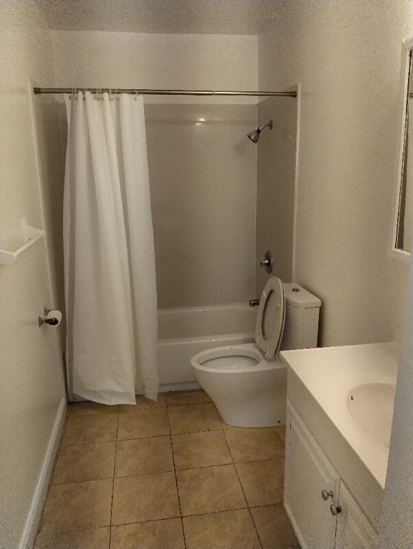 Building Photo - 2412 Sequoia Dr