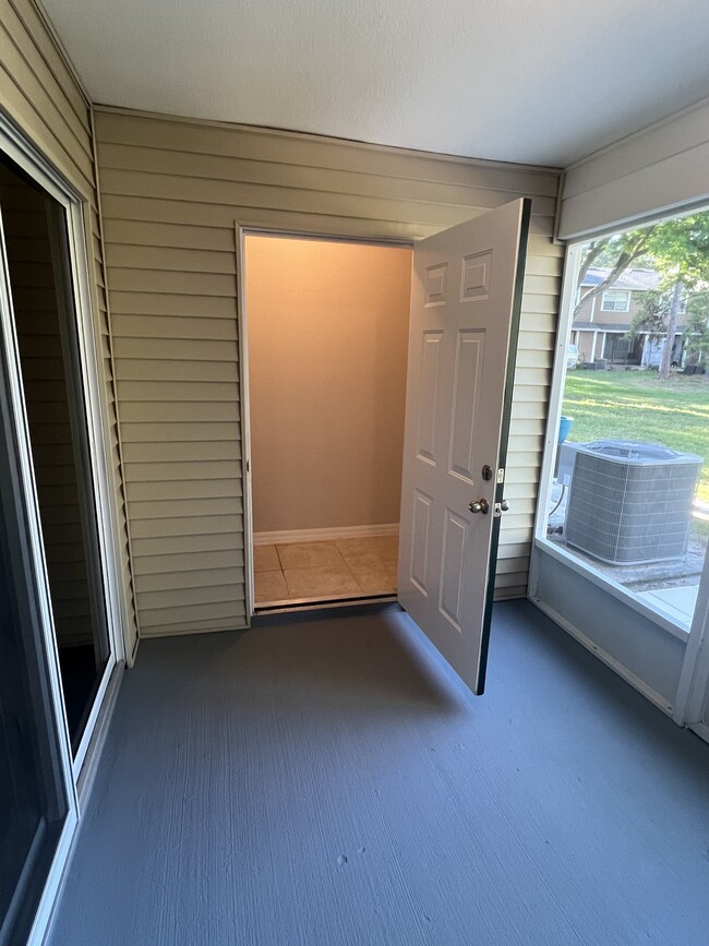 Building Photo - 4271 Plantation Cove Dr