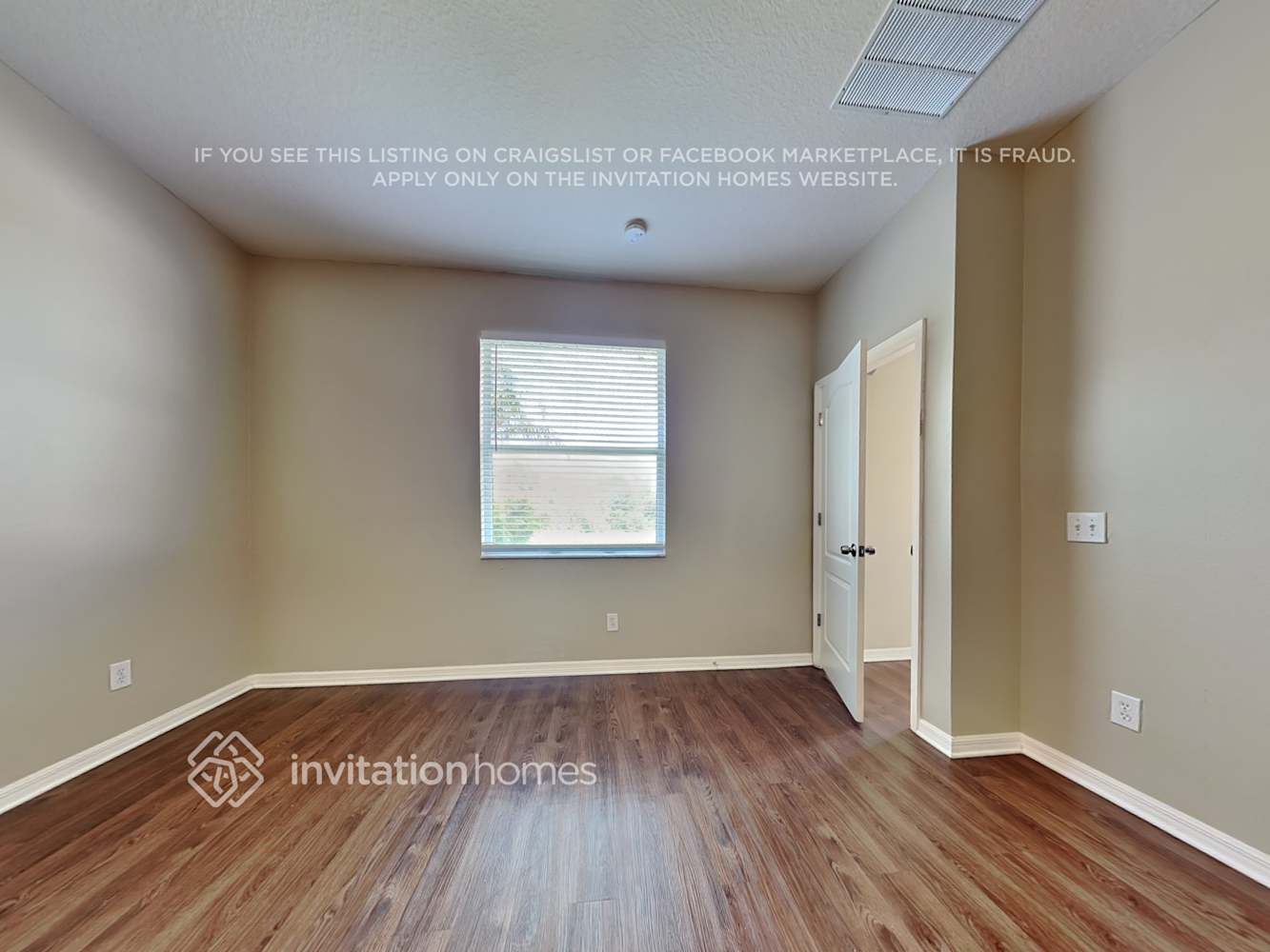 Building Photo - 10417 Meadow Spring Dr