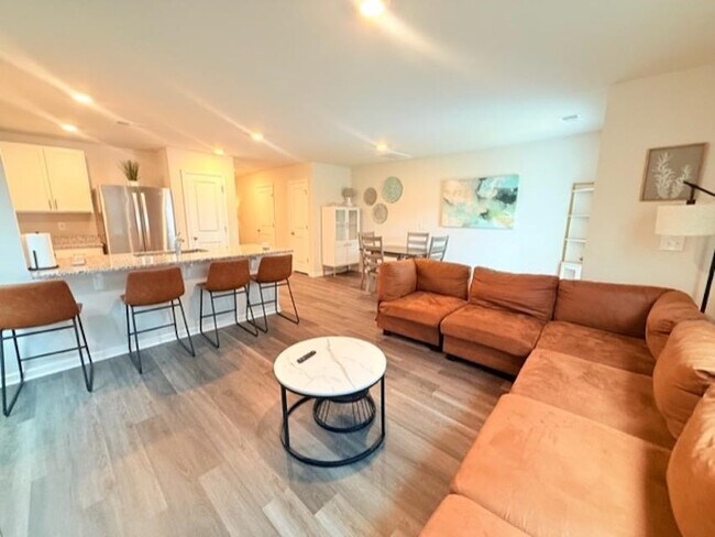 Building Photo - 172 Harvest Gold Dr