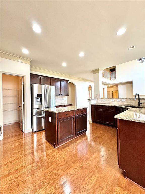 Building Photo - 2727 Staunton Dr