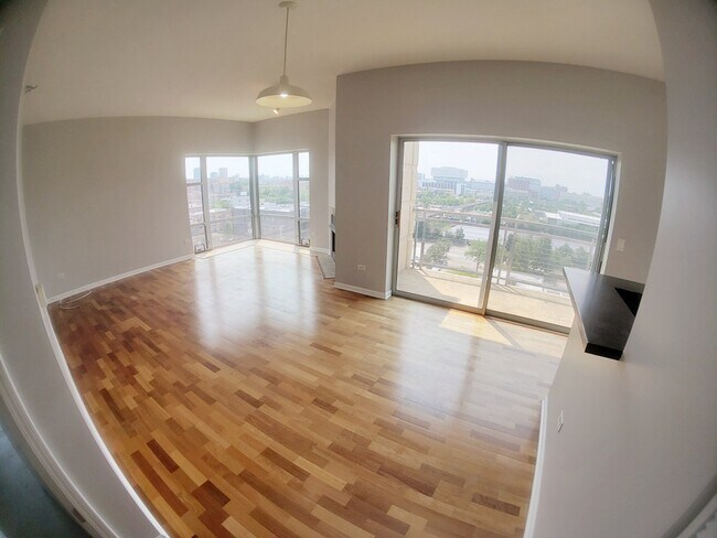 Building Photo - 100 N Hermitage Ave