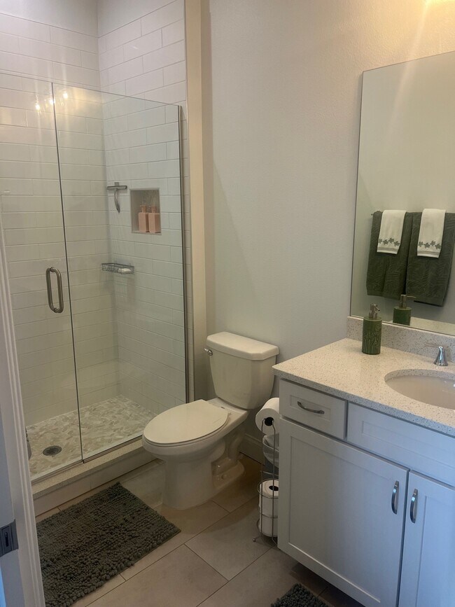 Building Photo - 11715 1st St E