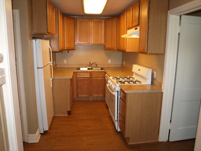 Building Photo - 1530 N Downing St