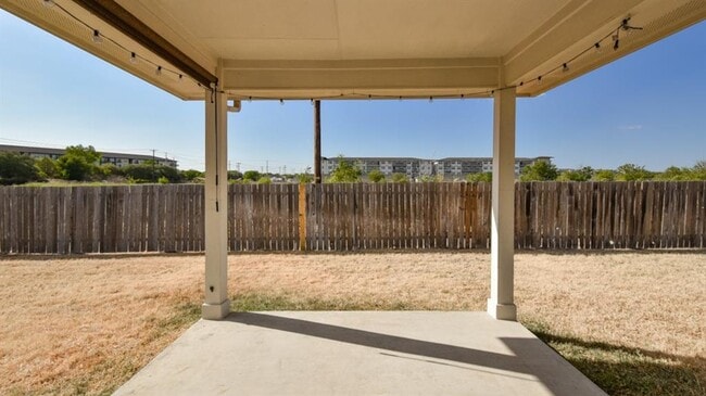 Building Photo - 502 Hidden Brook Ln