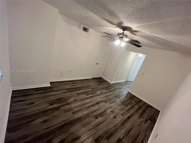 Building Photo - 2871 N Oakland Forest Dr