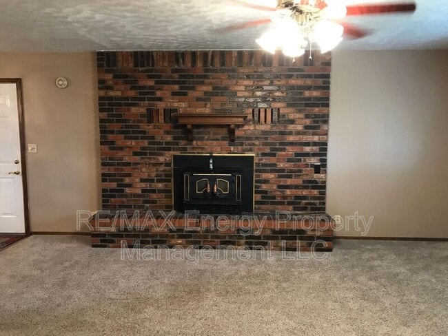 Building Photo - 4501 E Silver City Ridge