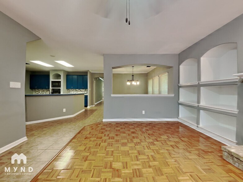 Building Photo - 8014 Winter Park