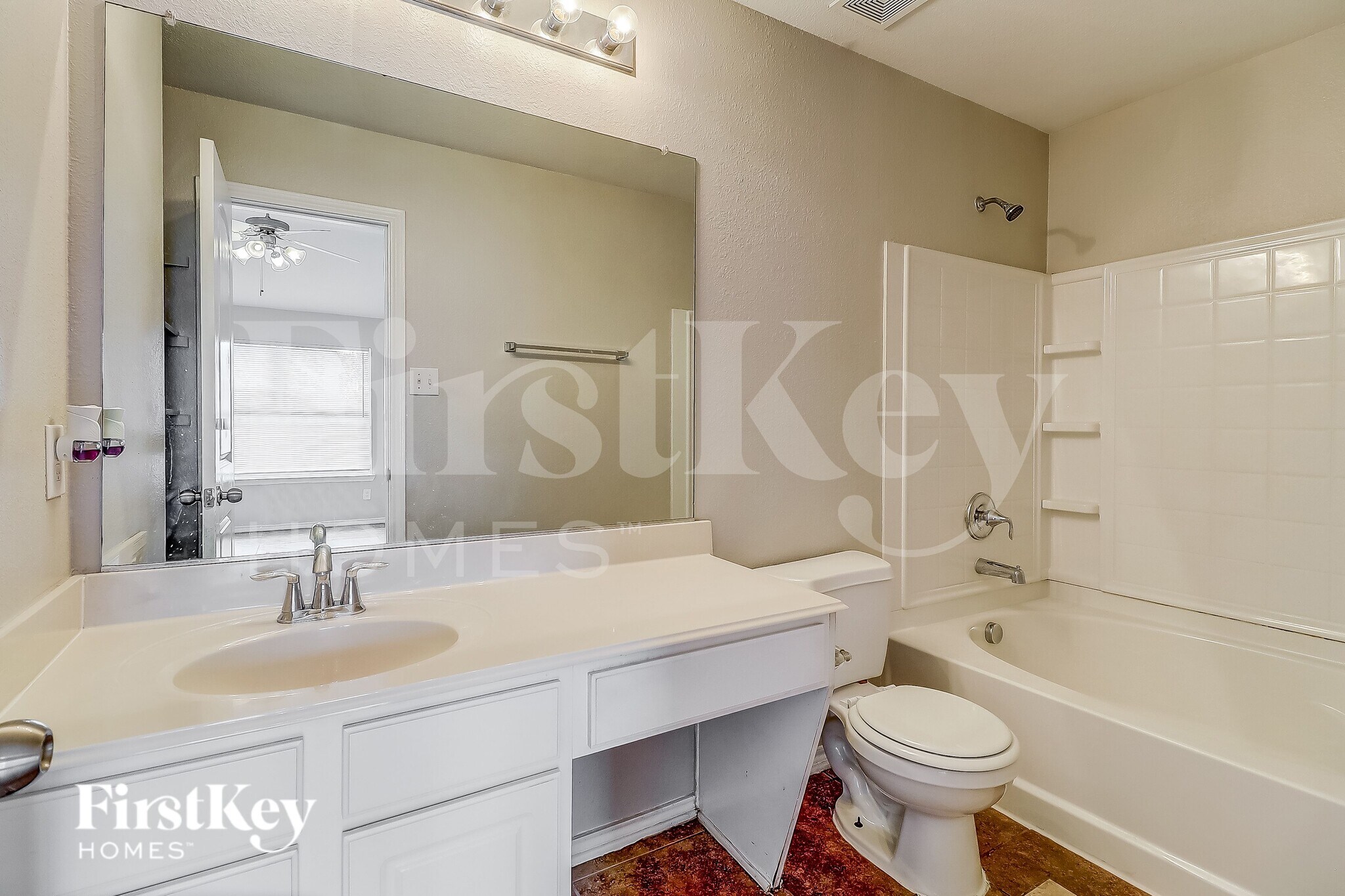 Building Photo - 1405 Silver Maple Ln