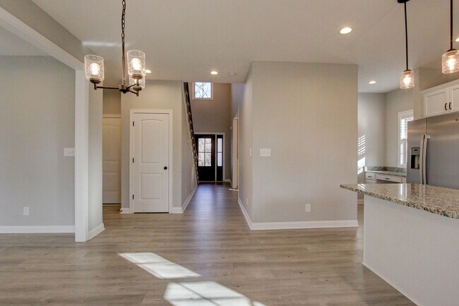 Building Photo - 2086 Ussery Rd S