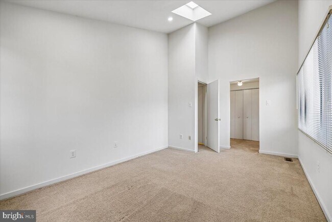 Building Photo - 9793 Hellingly Pl
