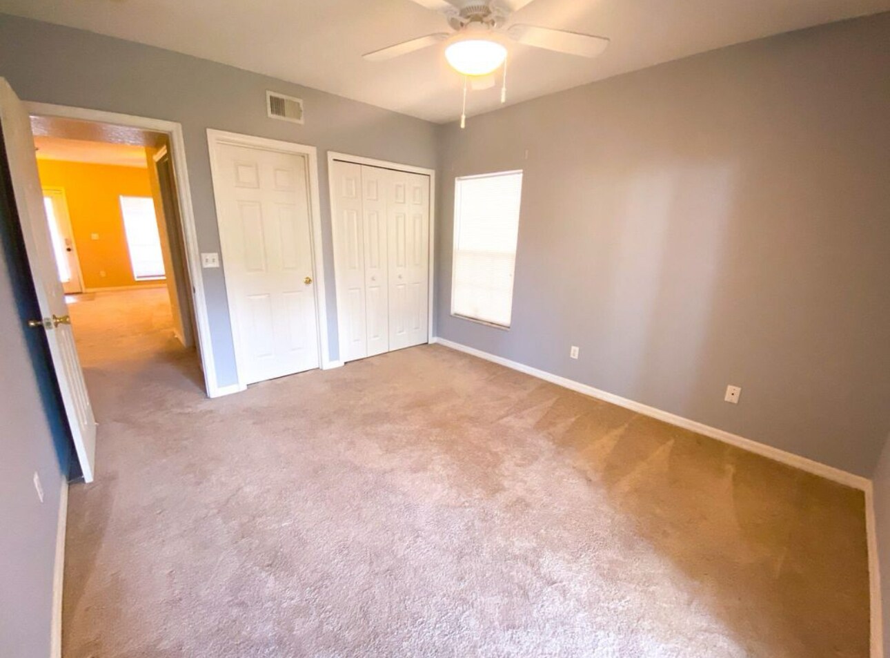 Building Photo - 2805 E Washington St