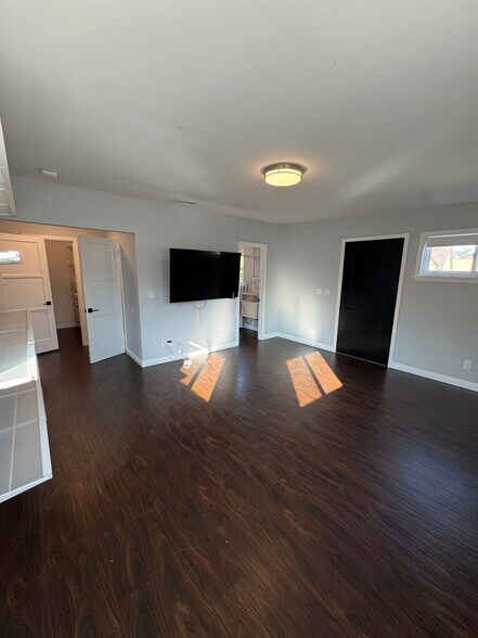 Primary suite - 3100 W 78th St