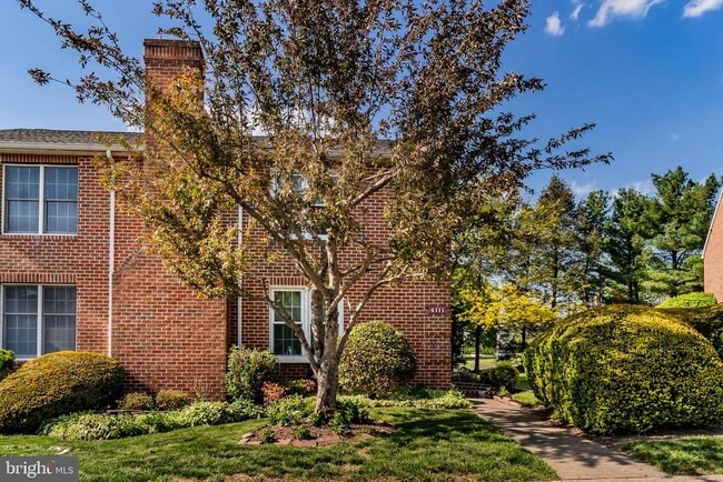 Building Photo - 4111 Nantucket Dr