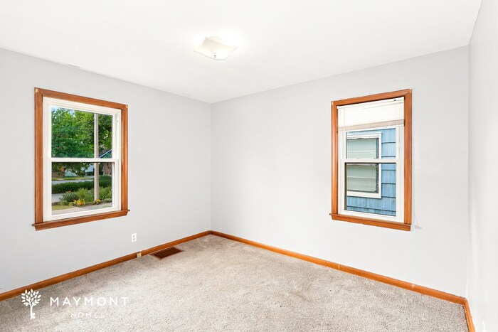 Building Photo - 4918 N Morgan Ave