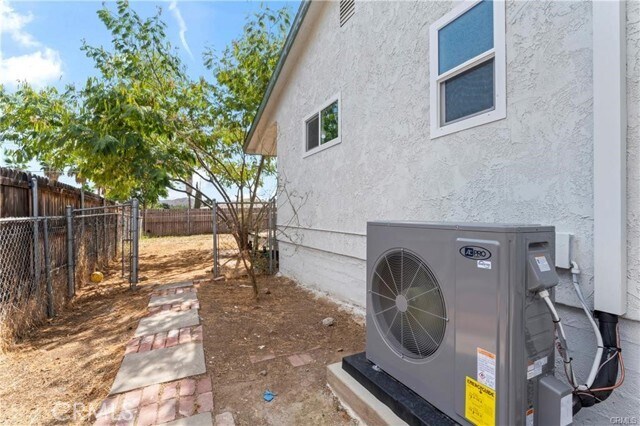 Building Photo - 23561 Casa Bonita Ave