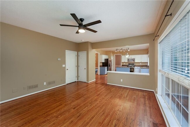 Building Photo - 3925 Barberry Ct