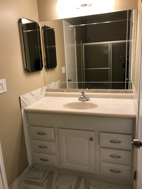 Building Photo - 37469 Charter Oaks Blvd