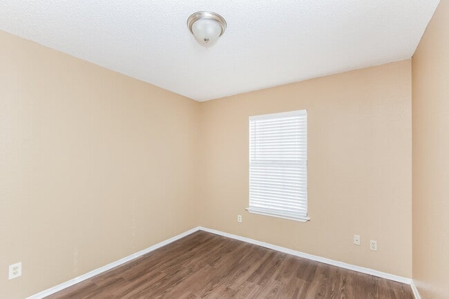 Building Photo - 2521 Galemeadow Dr