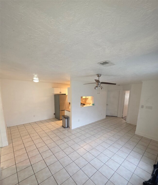Building Photo - 5335 Cherie Crest Ct