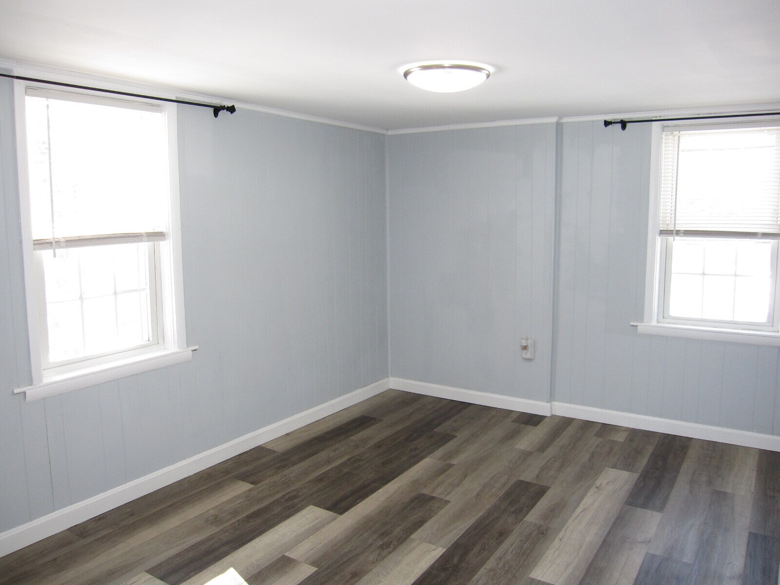 Building Photo - 6 Cart Path