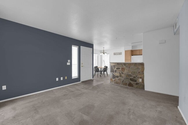 Building Photo - 5710 E Tropicana Ave