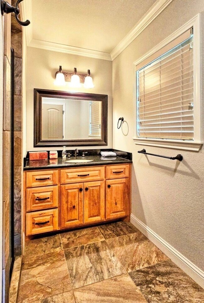 Building Photo - 7618 TX-87