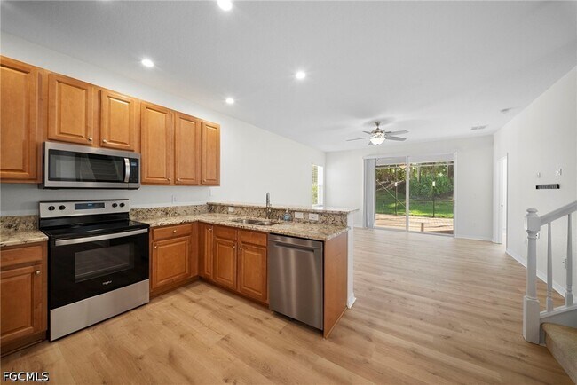 Building Photo - 11133 Peace Lilly Way