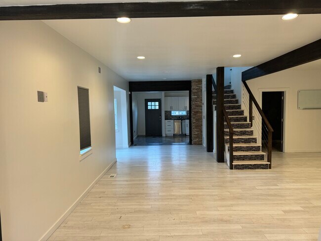 Building Photo - 812 S Tejon St