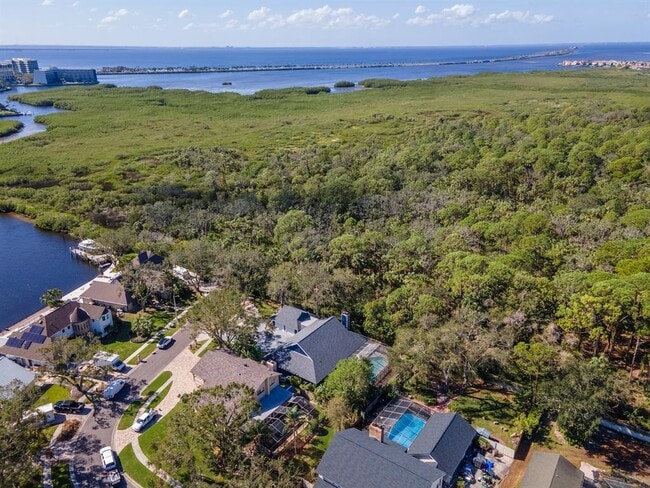 Building Photo - 4202 Deepwater Ln