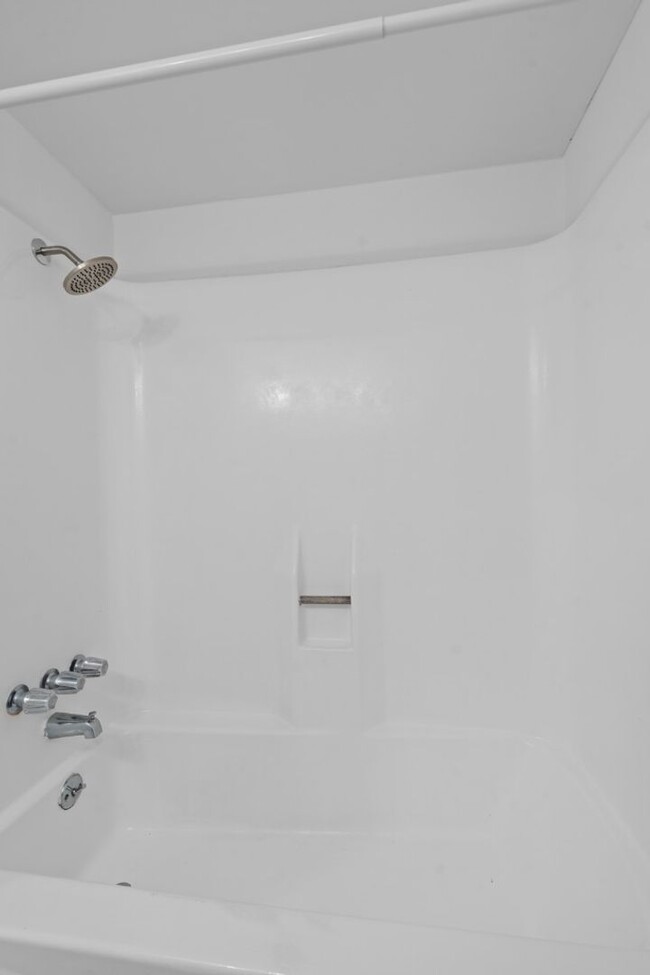 Building Photo - 4105 Speedway, Unit 204
