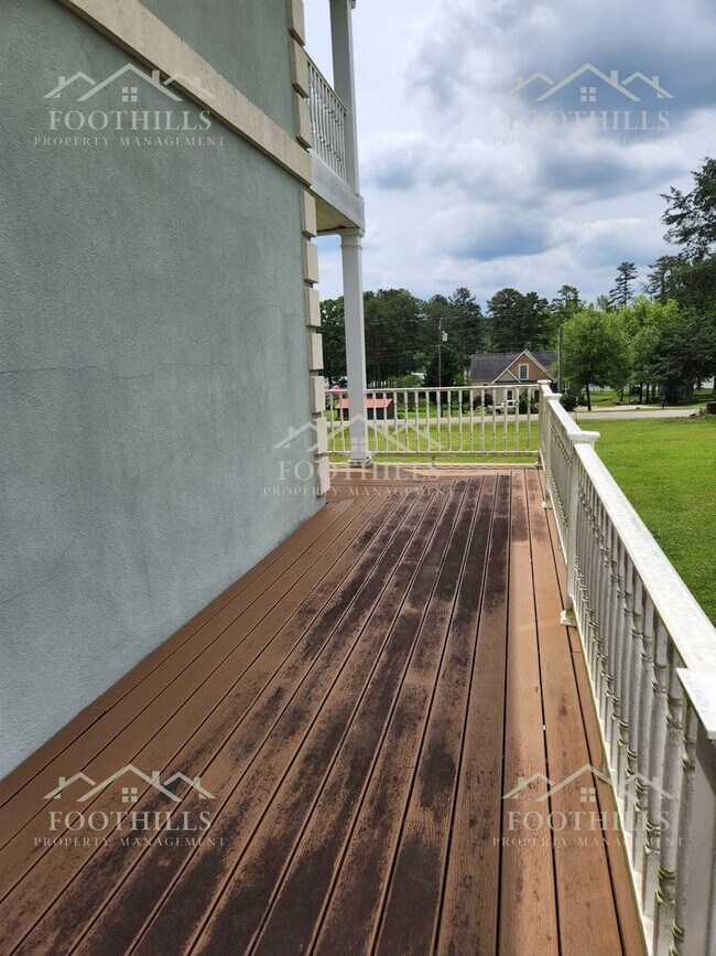 Building Photo - 128 Hudgins Lake Rd