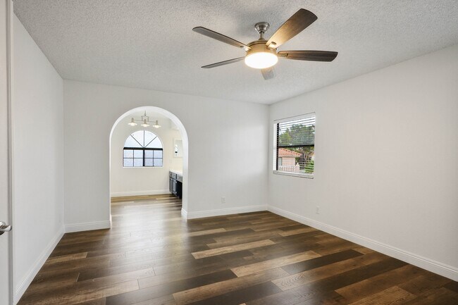 Building Photo - 9001 Feather River Ct